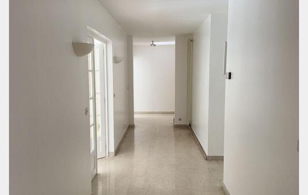Vente Appartement P6 à rafraîchir Nimes
