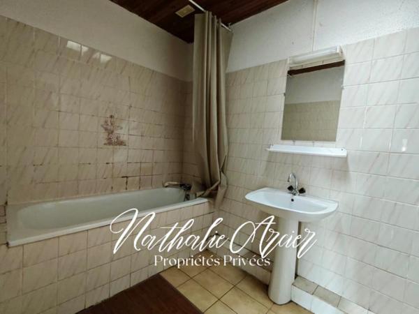 Maison de village à rénover  Beau potentiel au coeur de Rustiques (11800)