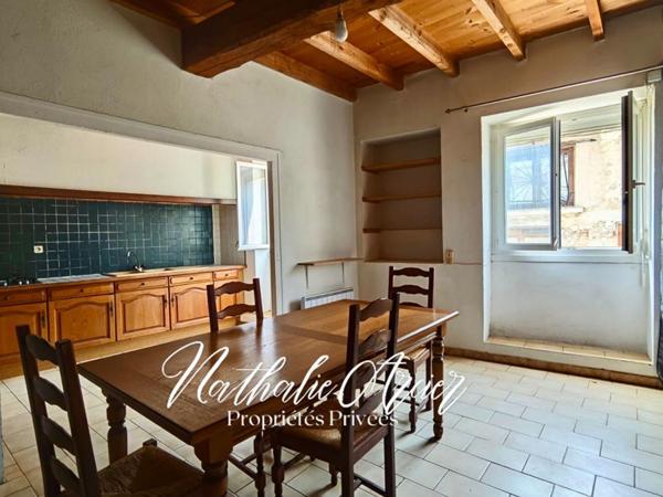 Maison de village à rénover  Beau potentiel au coeur de Rustiques (11800)