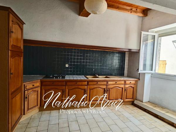 Maison de village à rénover  Beau potentiel au coeur de Rustiques (11800)