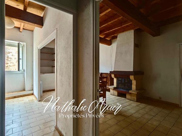 Maison de village à rénover  Beau potentiel au coeur de Rustiques (11800)