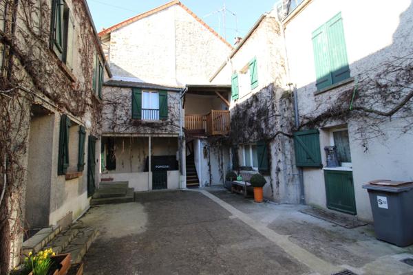 Duplex de charme avec jardin et faibles charges