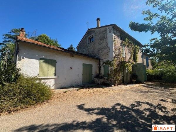 Maison de caractère avec écurie sur 1,15 hectare — Vocation équestre — Morières-lès-Avignon