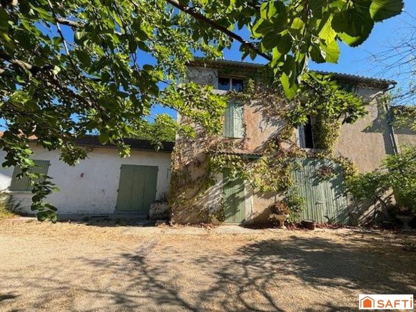 Maison de caractère avec écurie sur 1,15 hectare — Vocation équestre — Morières-lès-Avignon