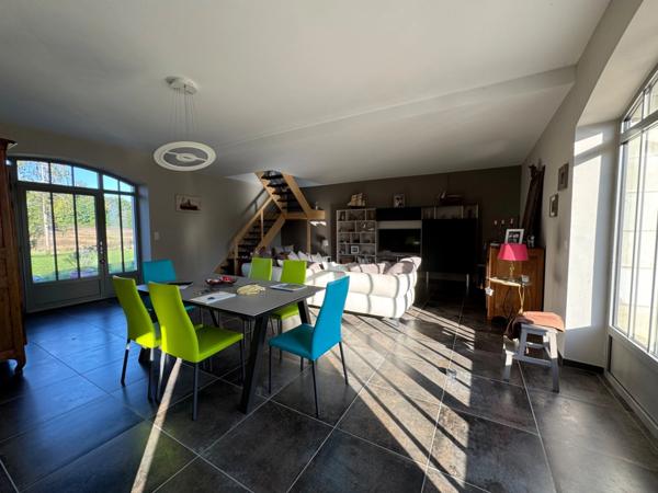 A VENDRE-Grange rénovée 5 pièces-125m2