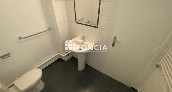 Location Studio 27.46 m² - Antony 92160