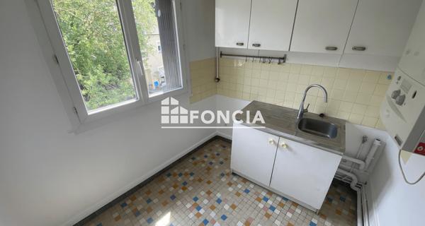 Location Studio 27.46 m² - Antony 92160