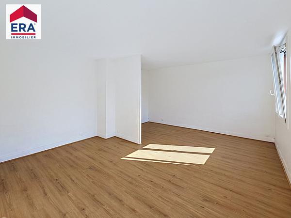 A LOUER VIDE - 3/4 PIECES 65m²