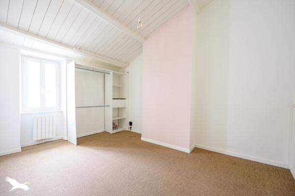 Maison à vendre 249 899 € Sainte-Soulle 5 p 102 m² DPE D