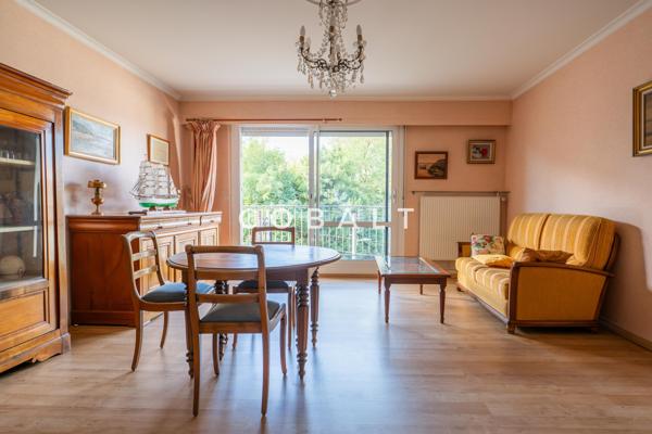 NANTES CANCLAUX – EXCLUSIVITÉ – Appartement T3 de 82 m² en étage élevé avec balcon, grande cave de 9 m² et par