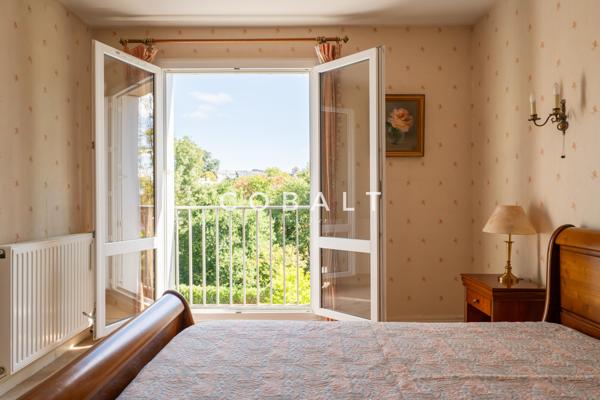 NANTES CANCLAUX – EXCLUSIVITÉ – Appartement T3 de 82 m² en étage élevé avec balcon, grande cave de 9 m² et par