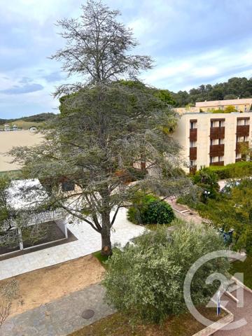Appartement F2 à vendre  2 pièces - 27,22 m2 LA LONDE LES MAURES - 83