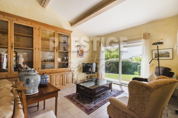 Maison
                                                                                                                                                                                                                                                                                                                        7 pièce(s)                                                                                                                                                                                                          5 chambre(s)                                                                                                                                                                                                          192.67  m²