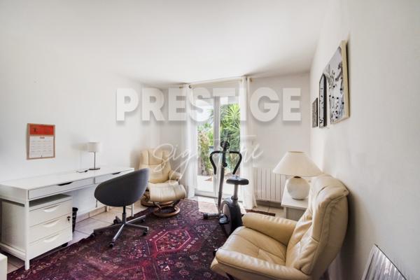 Maison
                                                                                                                                                                                                                                                                                                                        7 pièce(s)                                                                                                                                                                                                          5 chambre(s)                                                                                                                                                                                                          192.67  m²
