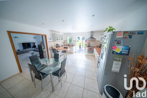 Maison à vendre 6 pièces 261 m² Gignac-la-Nerthe