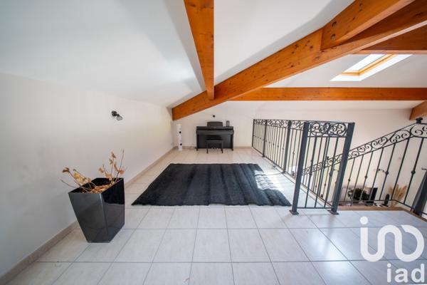 Maison à vendre 6 pièces 261 m² Gignac-la-Nerthe