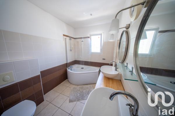 Maison à vendre 6 pièces 261 m² Gignac-la-Nerthe