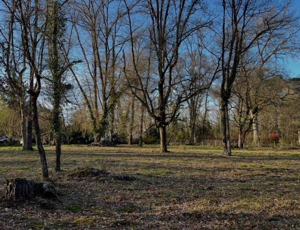 Terrain à SANILHAC, 24660 - 1040m²