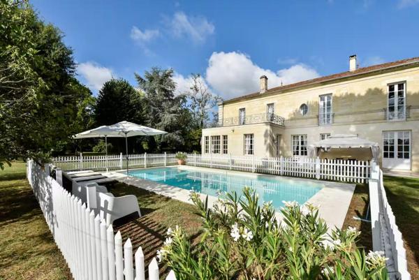 Bordeaux Rive droite Demeure de prestige  12 pièce(s) 450 m2