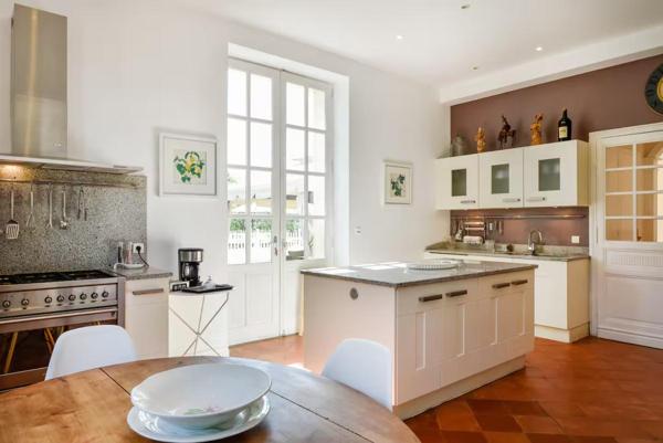 Bordeaux Rive droite Demeure de prestige  12 pièce(s) 450 m2