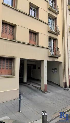 Garage à Grenoble