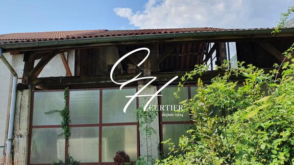 Grange à réhabiliter avec jardin