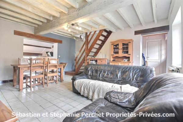 Maison 3 chambres sur un terrain d'environ 1525 m2