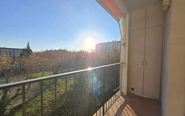 Appartement à louer    3 pièces • 60,49 m2 Salon-de-Provence