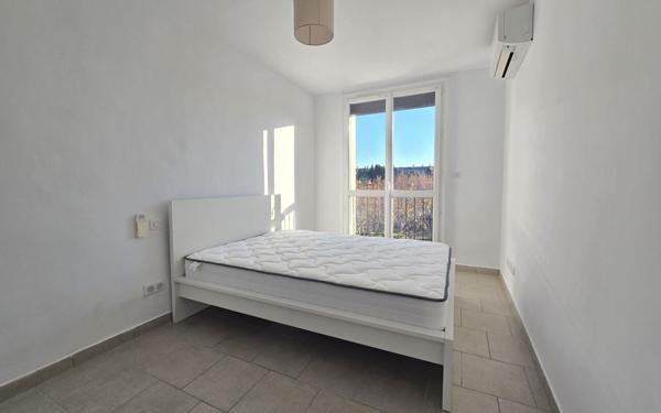 Appartement à louer    3 pièces • 60,49 m2 Salon-de-Provence