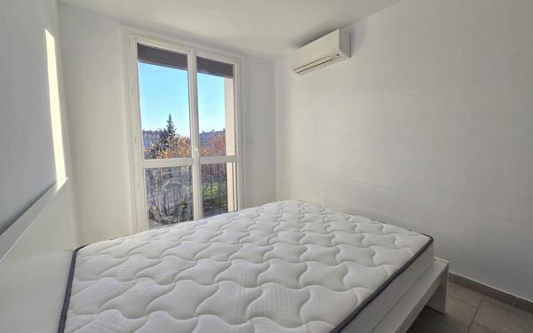 Appartement à louer    3 pièces • 60,49 m2 Salon-de-Provence