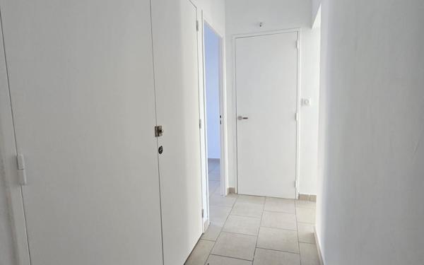 Appartement à louer    3 pièces • 60,49 m2 Salon-de-Provence