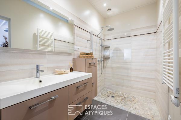 Maison ancienne de caractère et son chai