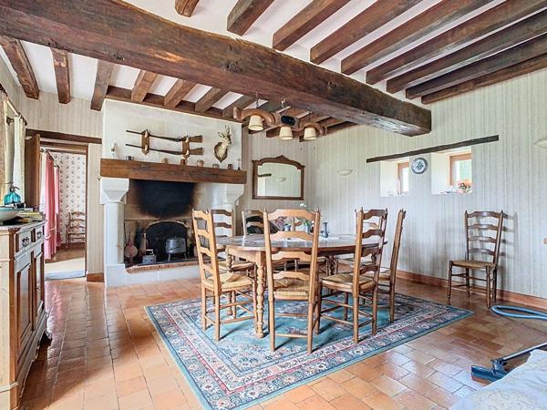 Longère à rénover sur terrain arboré de 1770 m²