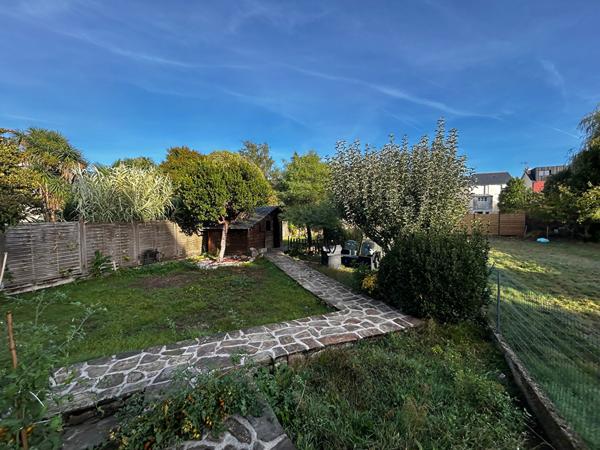 Ergué-Gabéric Maison en pierre 81.54 m² avec jardin