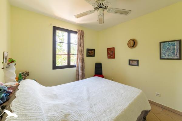 Immeuble à vendre 265 500 € Saint-Hilaire-de-Lusignan 10 p 232 m² DPE C