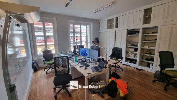 Location bureaux lumineux Lyon 3ème avenue de Saxe proche Part Dieu