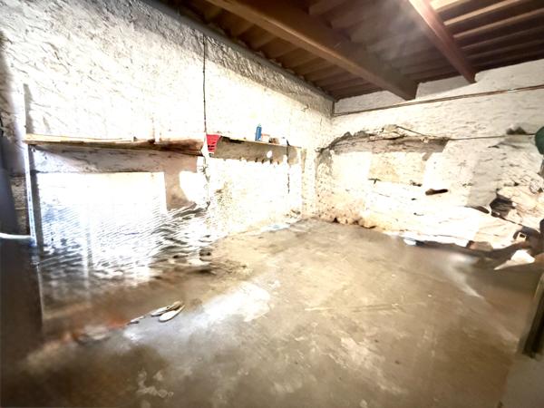 Alénya (66200) Maison de village 4 pièces R+2 de 80m² Habitables