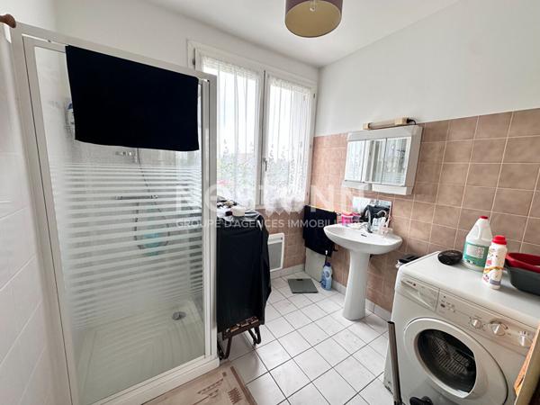 Vente Immeuble de rapport de 186.58 m2 avec 4 appartements à Aubigné-Racan (72800)