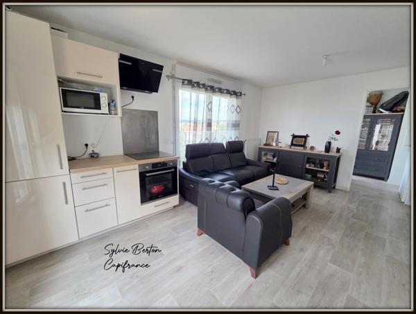 Sevran Appartement 2 pièces - 50 m2 - Balcon - Place de parking en sous-sol