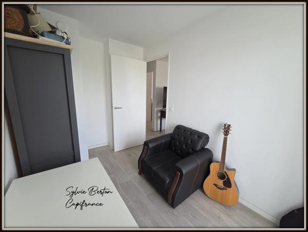 Sevran Appartement 2 pièces - 50 m2 - Balcon - Place de parking en sous-sol