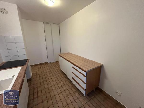 Appartement à louer 3 pièces 76.88m² Charleville-Mézières (08000)