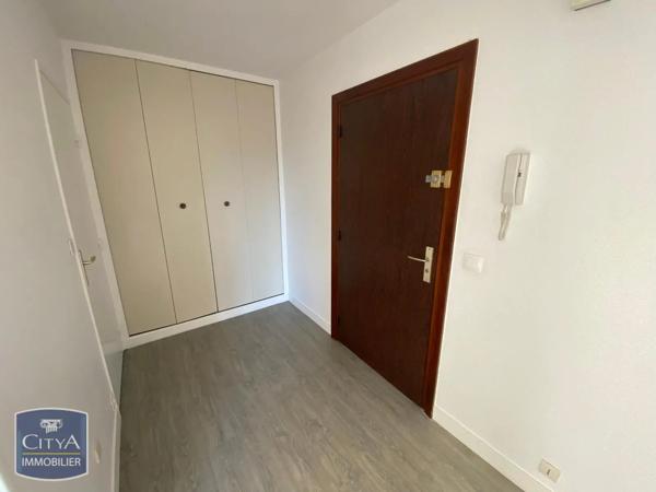 Appartement à louer 3 pièces 76.88m² Charleville-Mézières (08000)