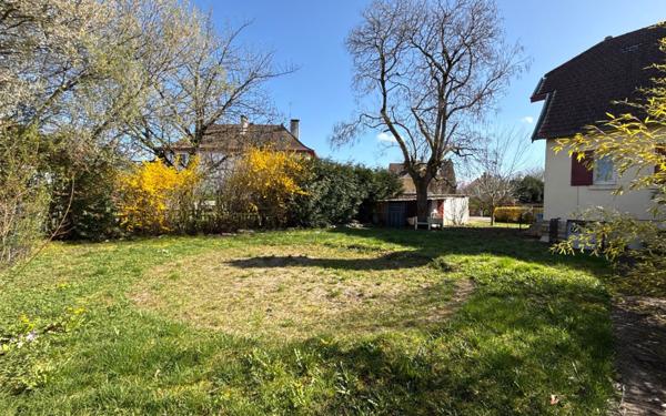 Maison à vendre    4 pièces •  Tavaux