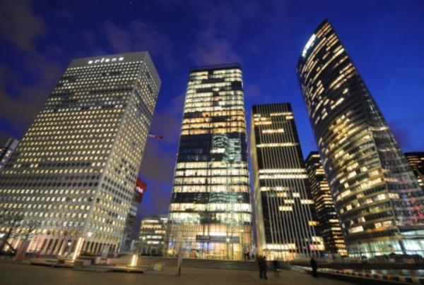 Bureaux à vendre à Puteaux La Défense dans un immeuble sécurisé avec services
