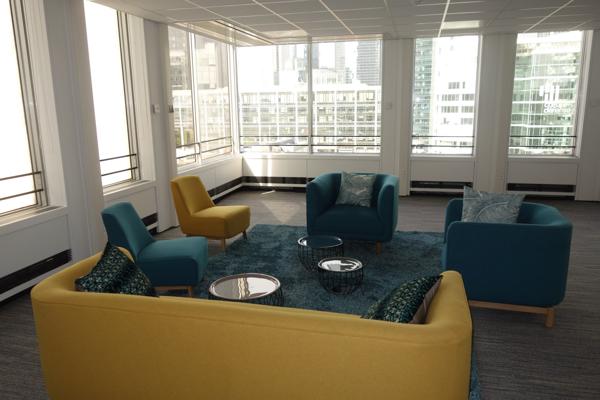 Bureaux à vendre à Puteaux La Défense dans un immeuble sécurisé avec services