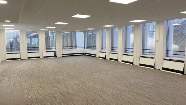 Bureaux à vendre à Puteaux La Défense dans un immeuble sécurisé avec services