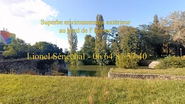 Appartement au RDC avec 2 balcons 4 pièces de 76 m2 secteur Pontlieue avec un accès direct au bord de l' huisne
