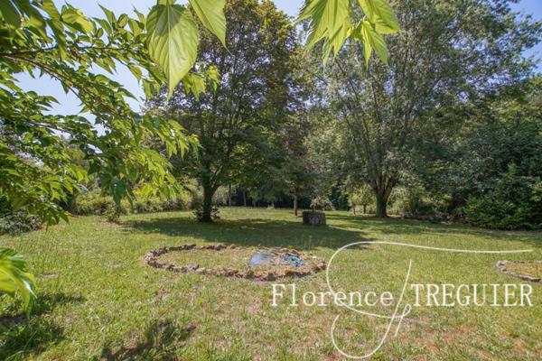 Maison familiale avec piscine et grand jardin  AU CALME !