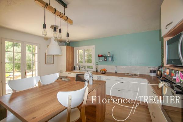 Maison familiale avec piscine et grand jardin  AU CALME !