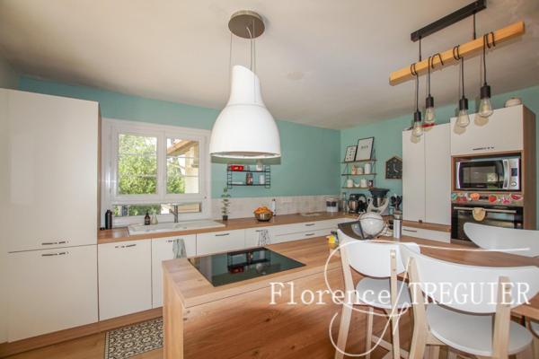 Maison familiale avec piscine et grand jardin  AU CALME !